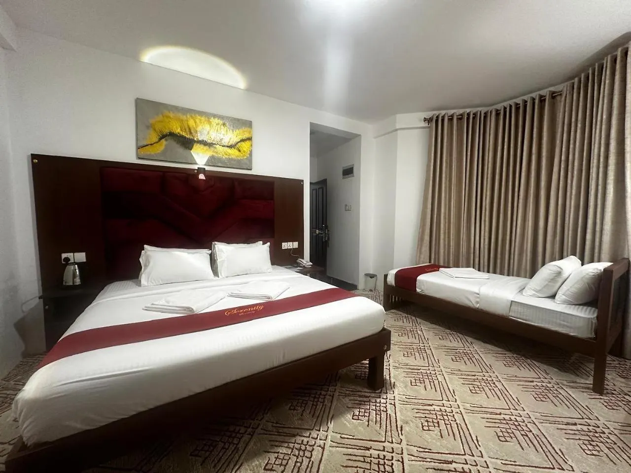 Serenity Lake Nuwara Eliya Hotel